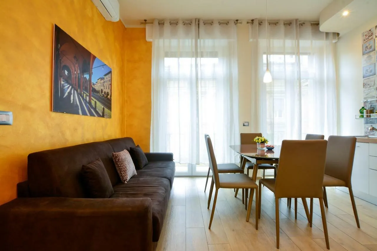 בולוניה La Dotta Apartments 0*,  איטליה